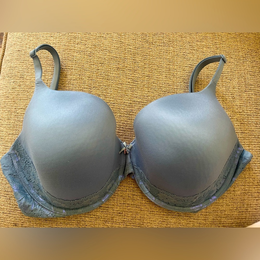 Victoria Secret Bra 36DDD